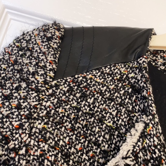 **2 for 60$** Tweed Jacket - Picture 4 of 10